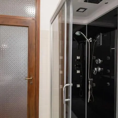 Gabri 1 E 2 Вилла Арона