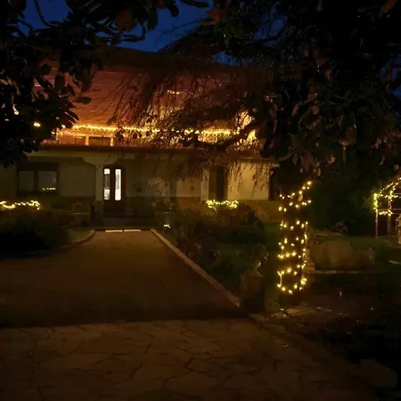 Gabri 1 E 2 Вилла